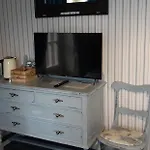 Le Suisse - Bleue Bed & Breakfast