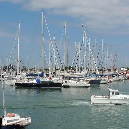 Le Suisse - Bleue Couette-café