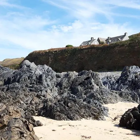 Le Suisse - Bleue Bed & Breakfast